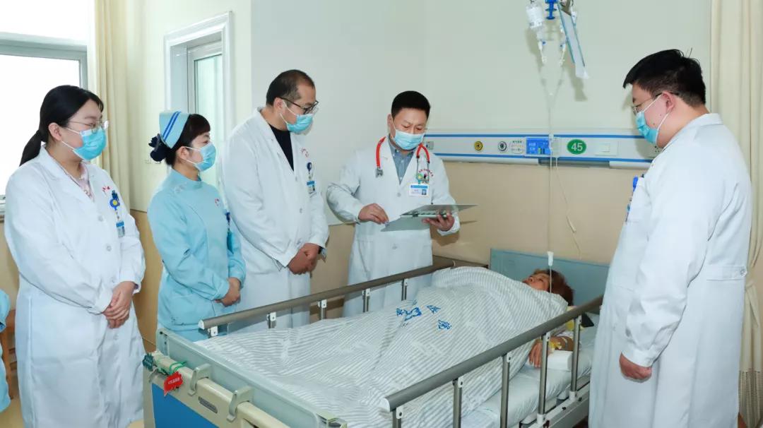 用医生仁心守护百姓健康,用医者仁心守护百姓健康