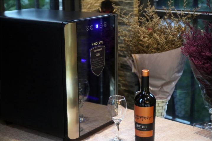 红酒恒温酒柜推荐,葡萄酒酒柜推荐