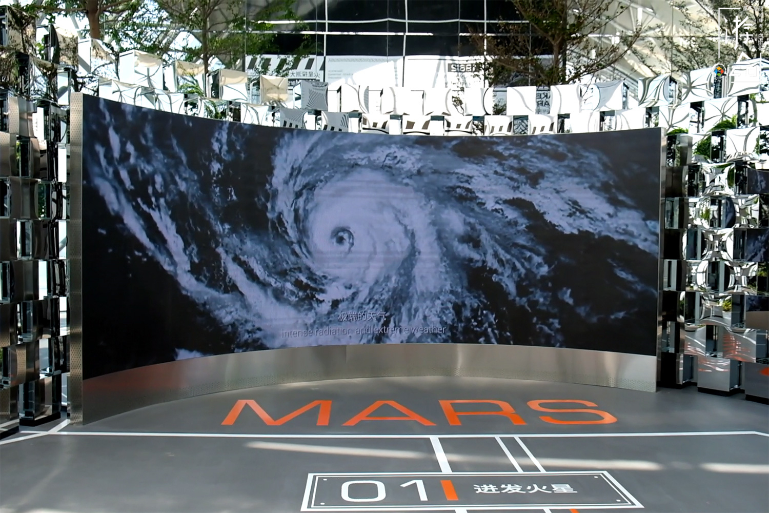 比上海东方明珠更贵，180元体验2小时，重庆来福士观景台值不值？