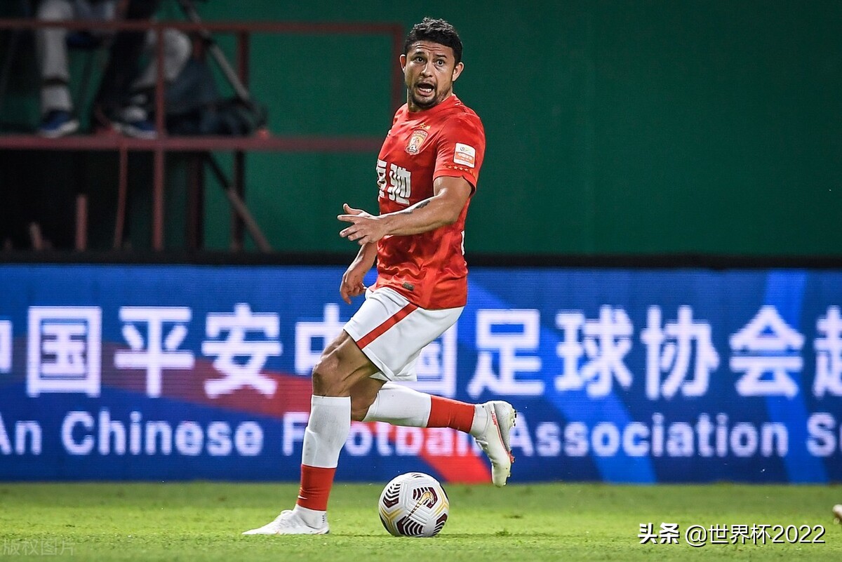 国足前腰人选,国足最强前腰十核心张稀哲