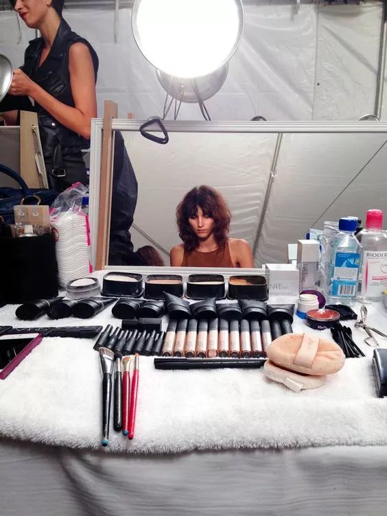 快时尚彩妆是什么,快时尚品牌店是正品吗