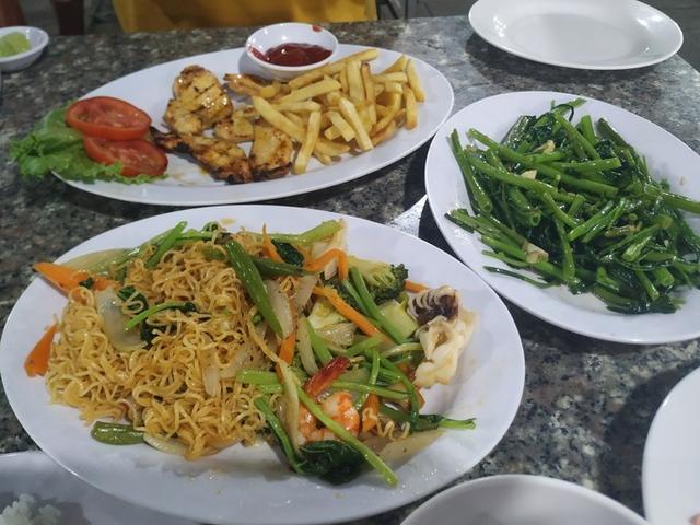 越南美女带妹子出游,越南美女旅游团