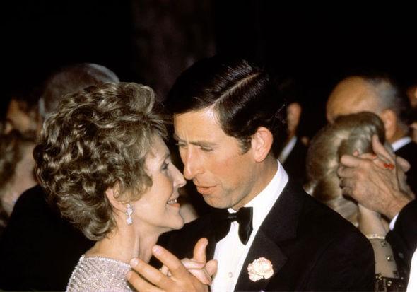 查尔斯提起戴安娜,查尔斯看到戴安娜跳芭蕾发怒