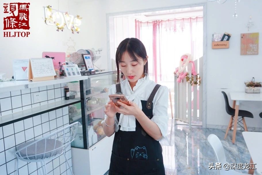 【冰城浮生记Day9】斜杠青年于浩洋：上得了讲台下得了柜台