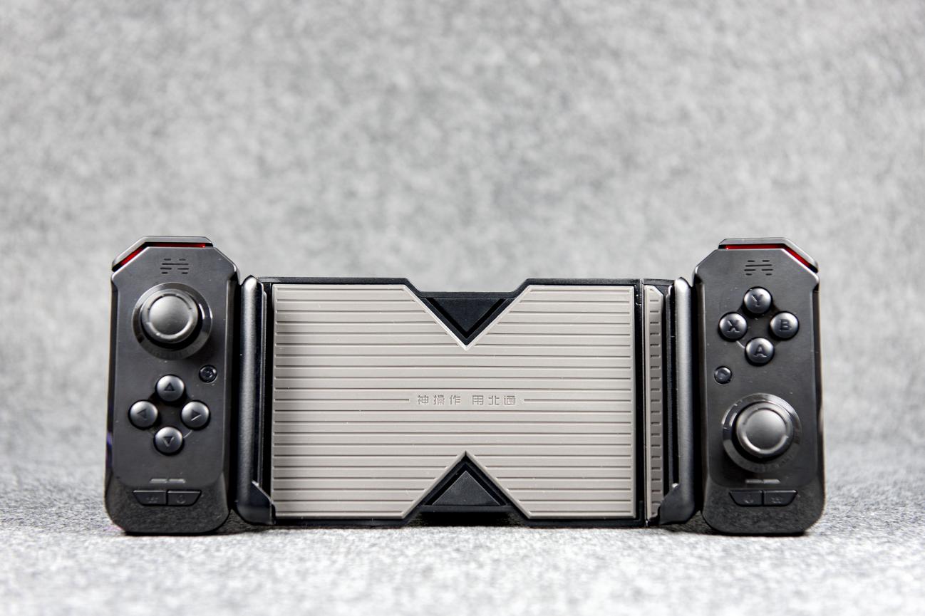 用了三年的荣耀30pro,荣耀北通h2游戏手柄