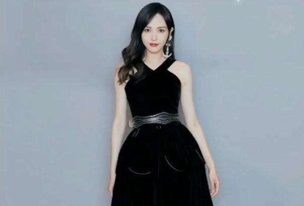 今年火的蚂蚁裙,今夏很火的仙女裙