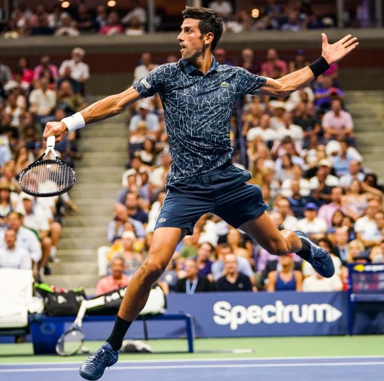 世界足球排名前十球星c罗,世界足坛身材最高的人