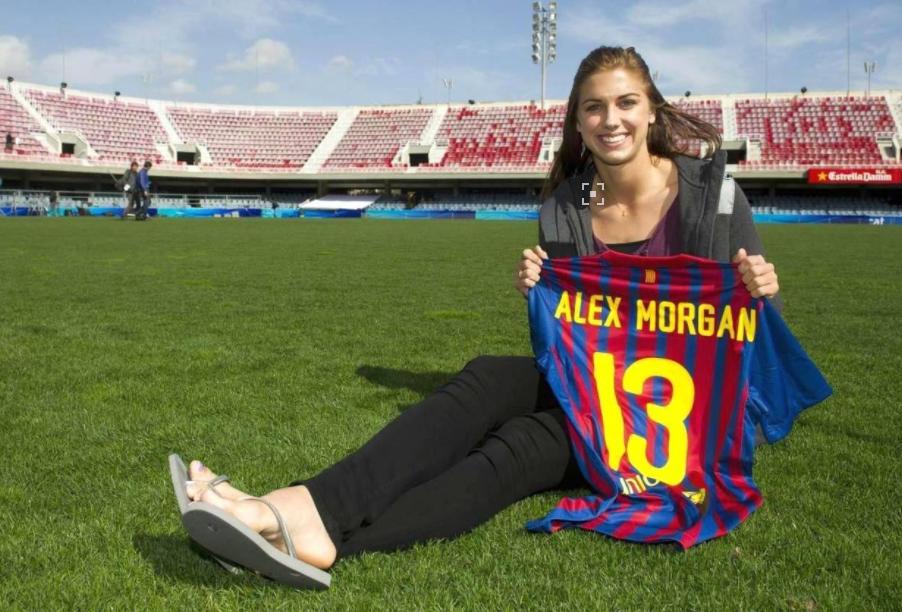 美国著名的女足球运动员,美国最美高尔夫女神