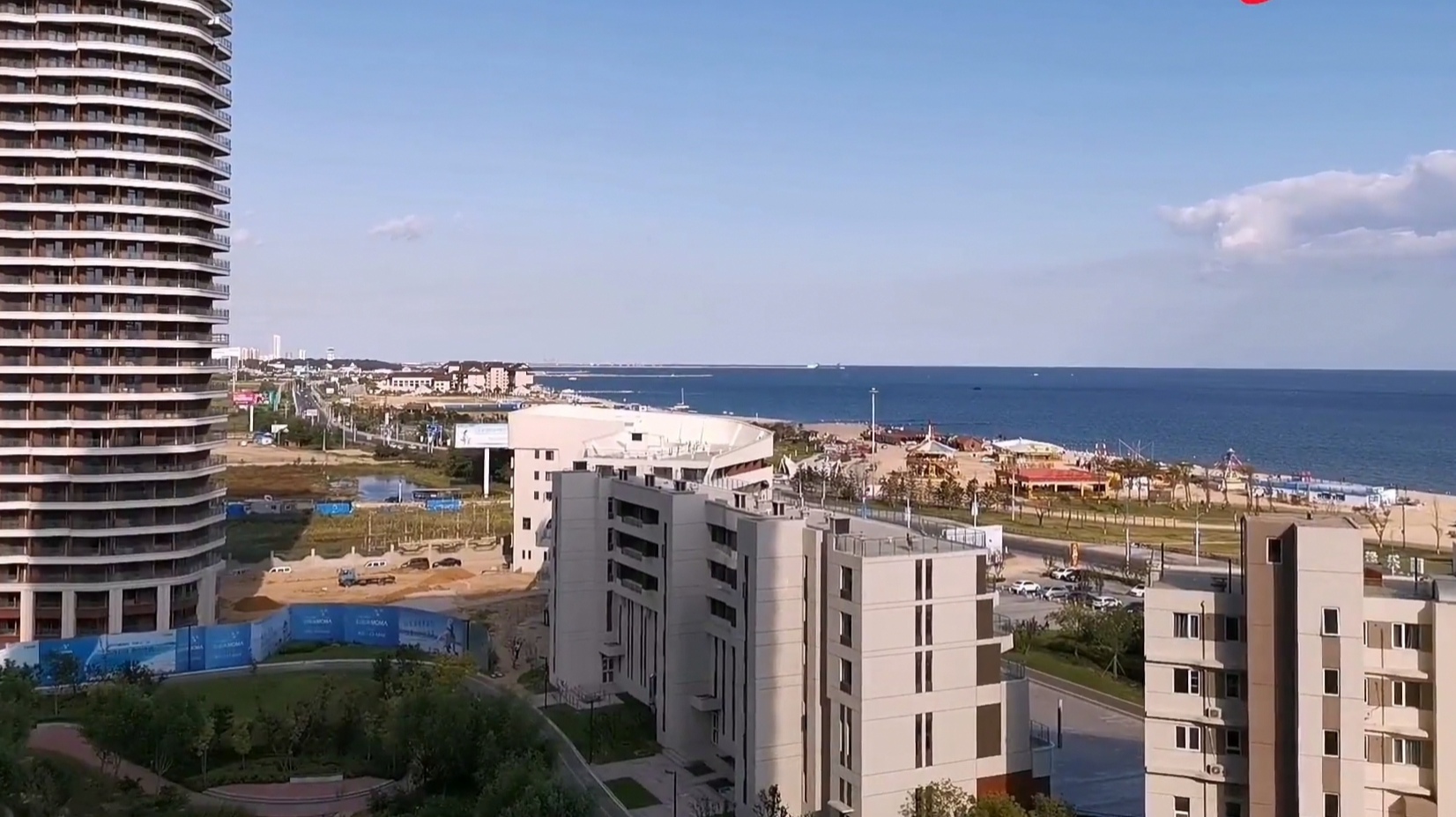 山海关站离东戴河有多远,东戴河海边能看日出吗