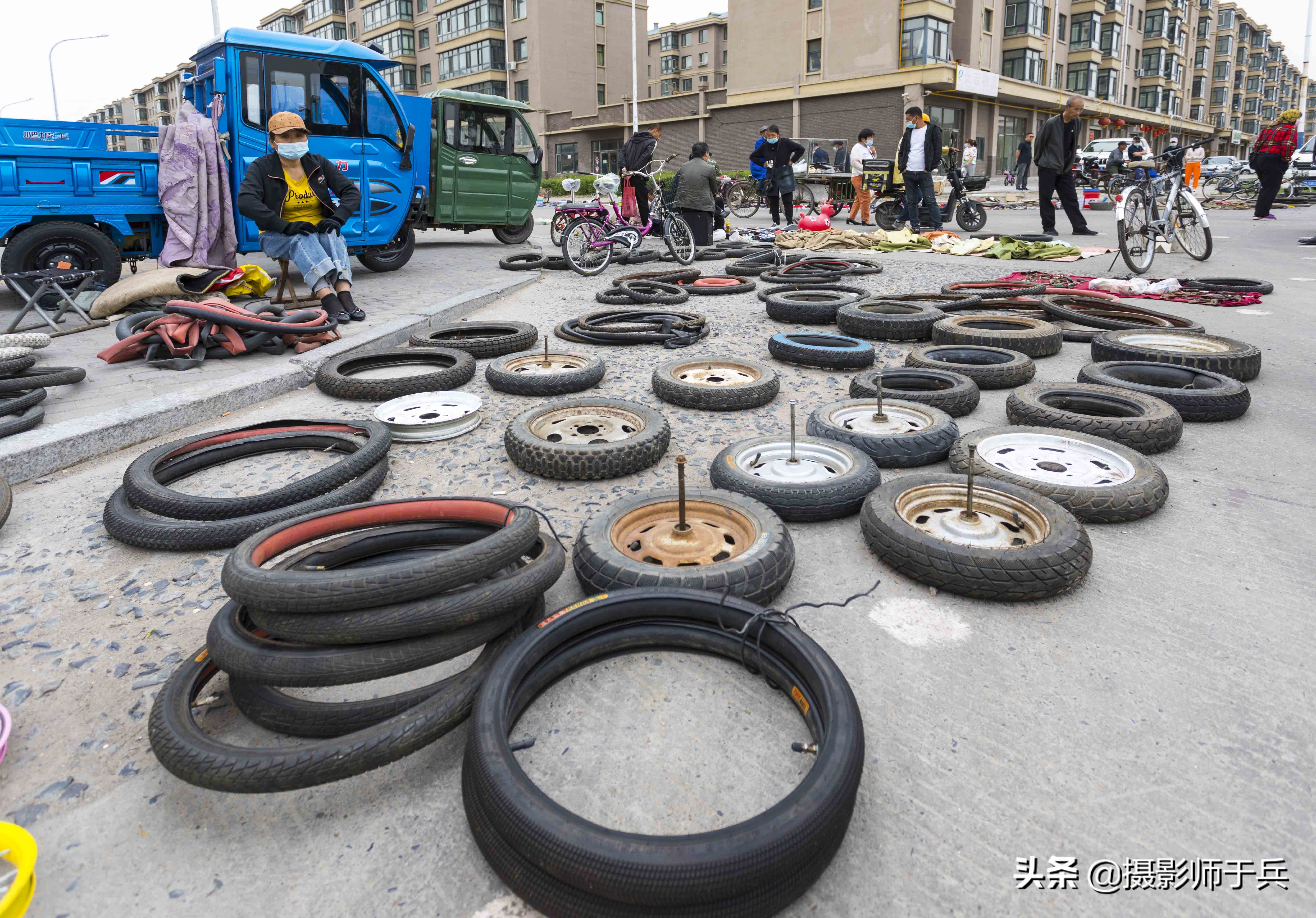 绥化安达二手市场惊现千年猛犸象骨头制作的宝剑