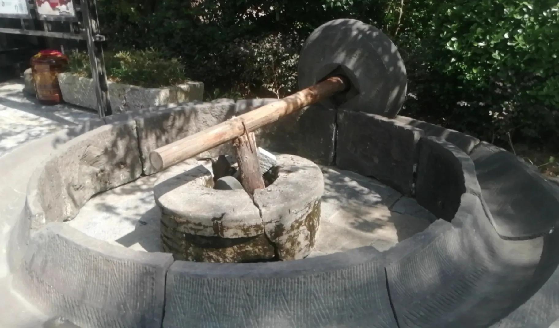 丹寨县万达小镇特色,丹寨万达小镇国家休闲街区