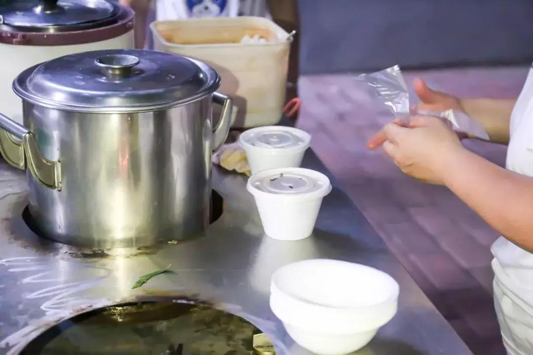 只开两三个小时的店,广州正宗老牌牛杂店