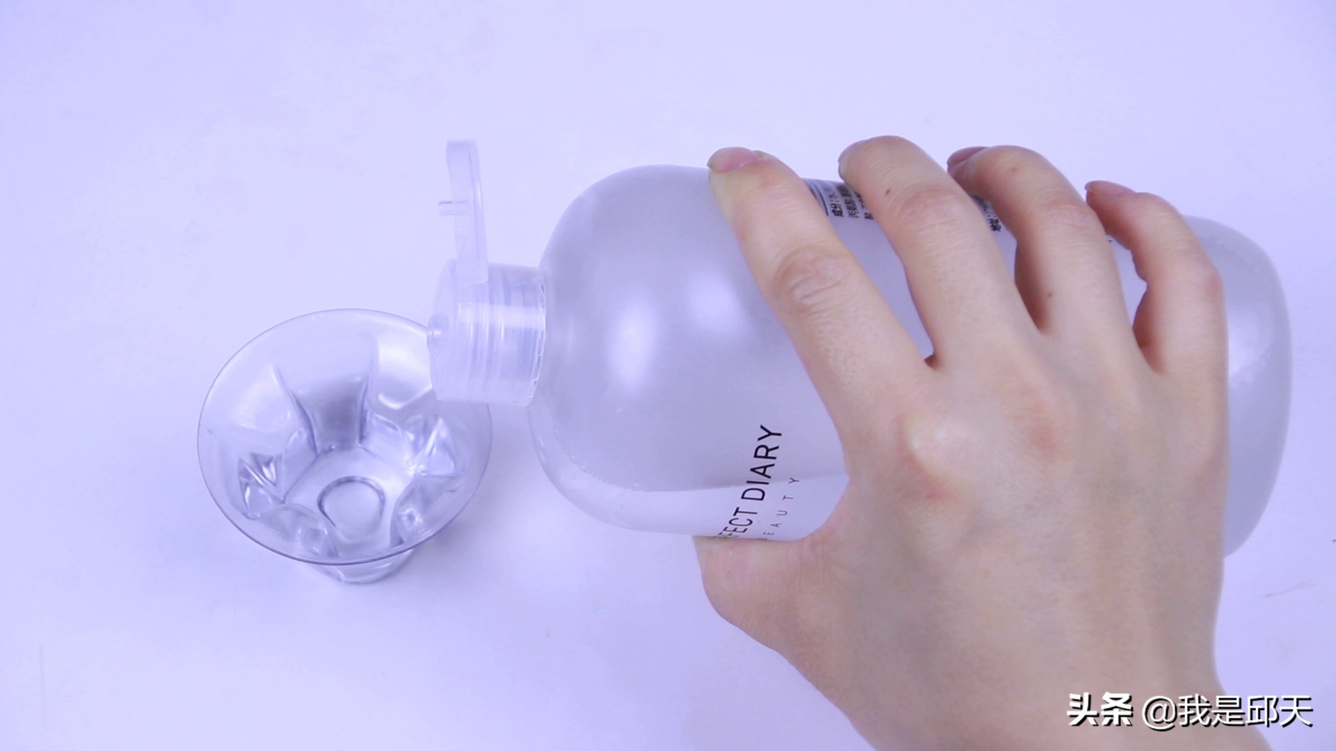 502胶水粘到手上了如何快速去除,502胶水粘到手怎么去除小妙招