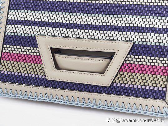 loewe半月形手袋手提包,loewe走秀款包包