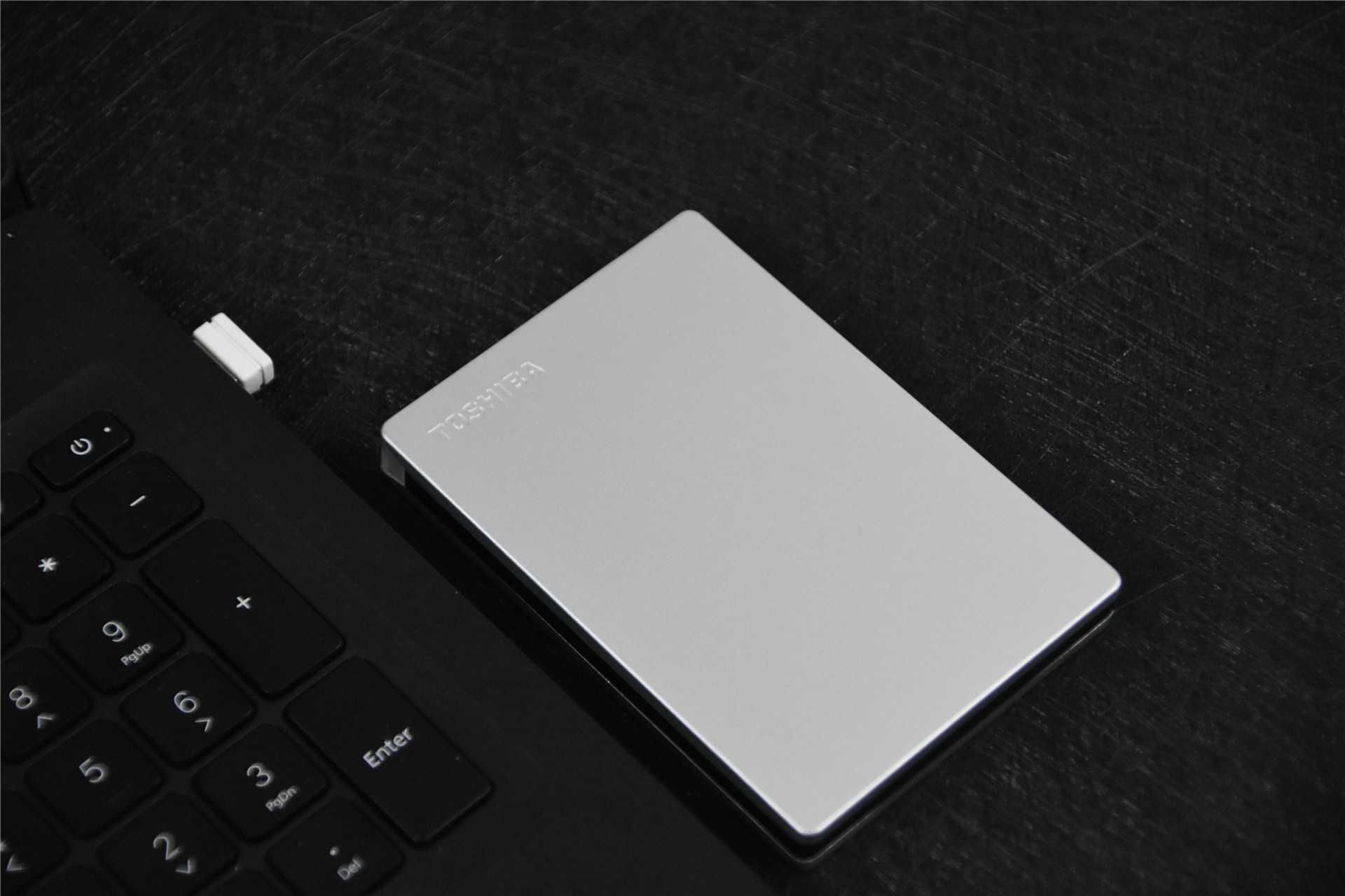 东芝移动固态硬盘评测,东芝2tb硬盘评测