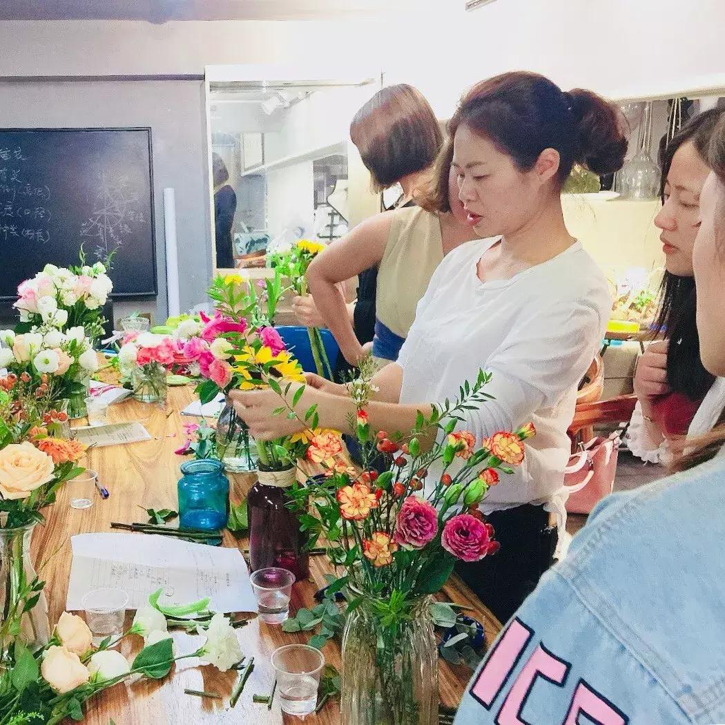 厦门这家超浪漫的鲜花餐厅,厦门最好看的花店