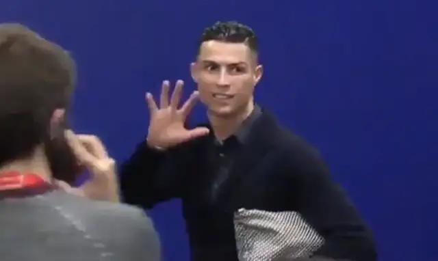 C罗“一巴掌”捅出马蜂窝,西班牙美女主持花式回怼太伤人