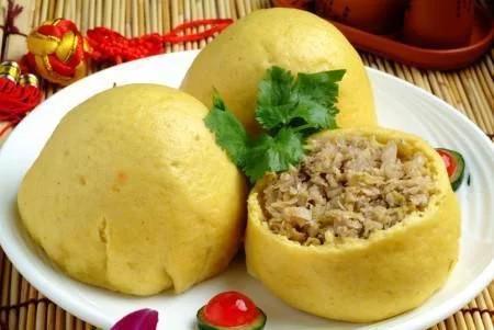 酸菜馅菜团子的家常做法玉米面,怎么才能把菜团子做的皮薄大馅