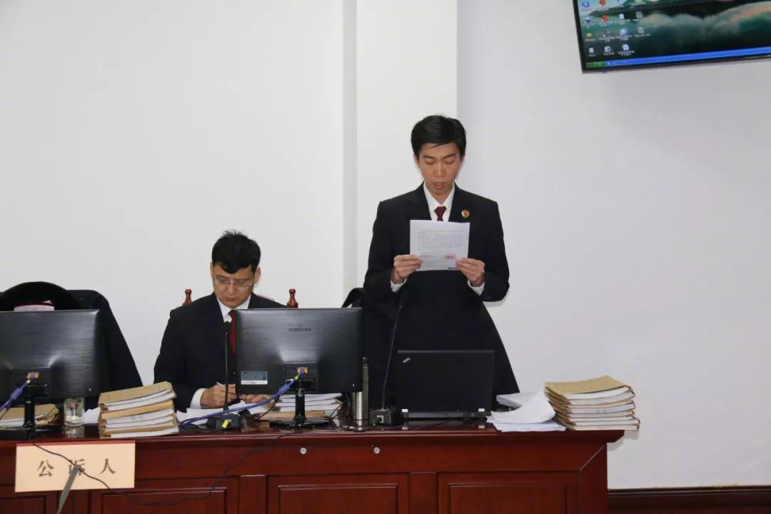 从″辉煌″到″阶下囚″,他的人生反转早就埋下了伏笔