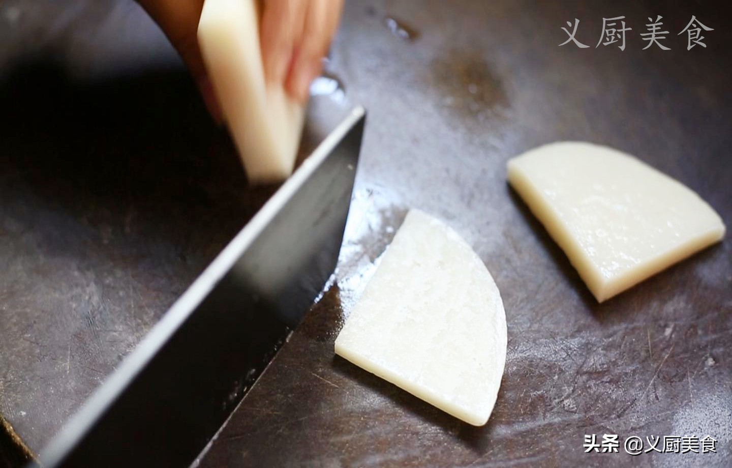 糍粑家常做法简单又好吃,手工糍粑怎么做好吃又简单