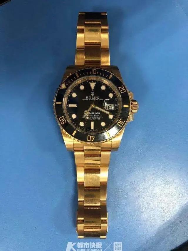 男子20万劳力士被盗,男子出售劳力士时被调包