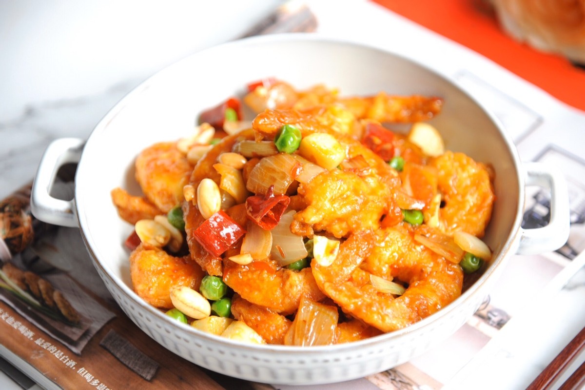 宫保鸡丁家常做法鲜美入味,虾仁煎鸡蛋宫保鸡丁家常做法