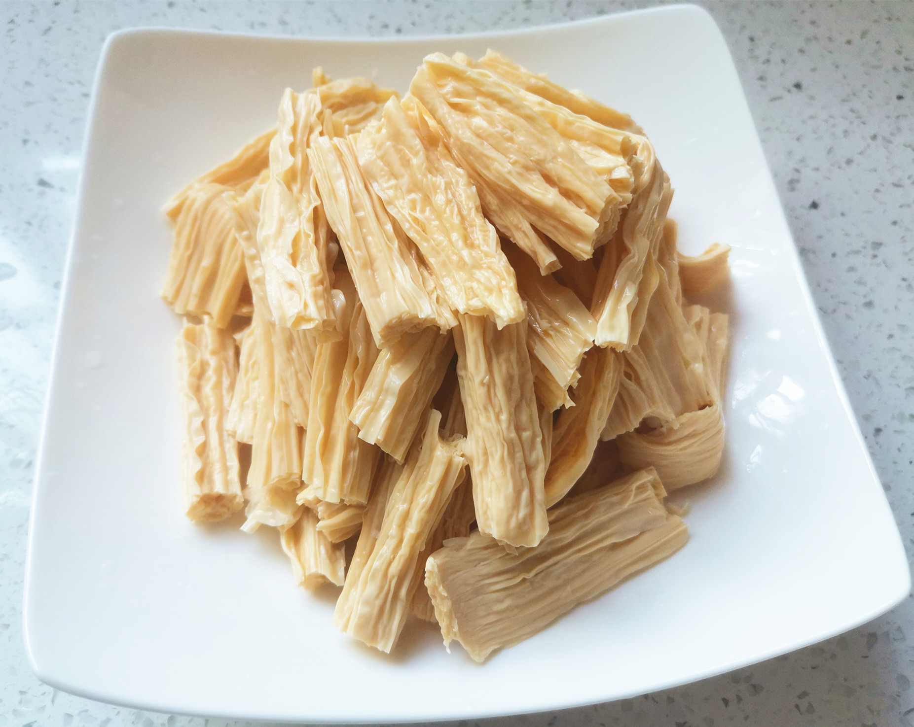 腐竹炒肉怎样做才能更好吃,腐竹炒肉怎么炒又嫩又好吃