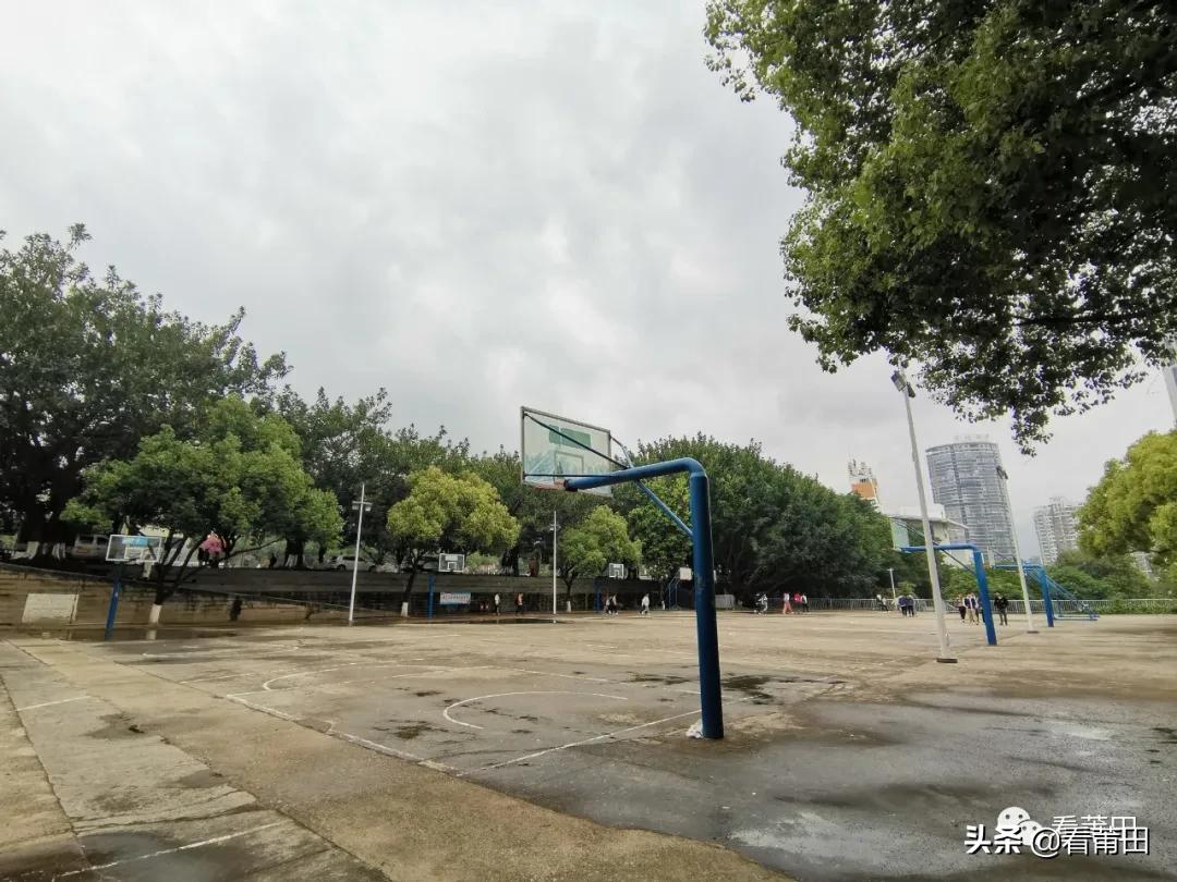 中国十大篮球城市莆田,莆田有没有没人的篮球场