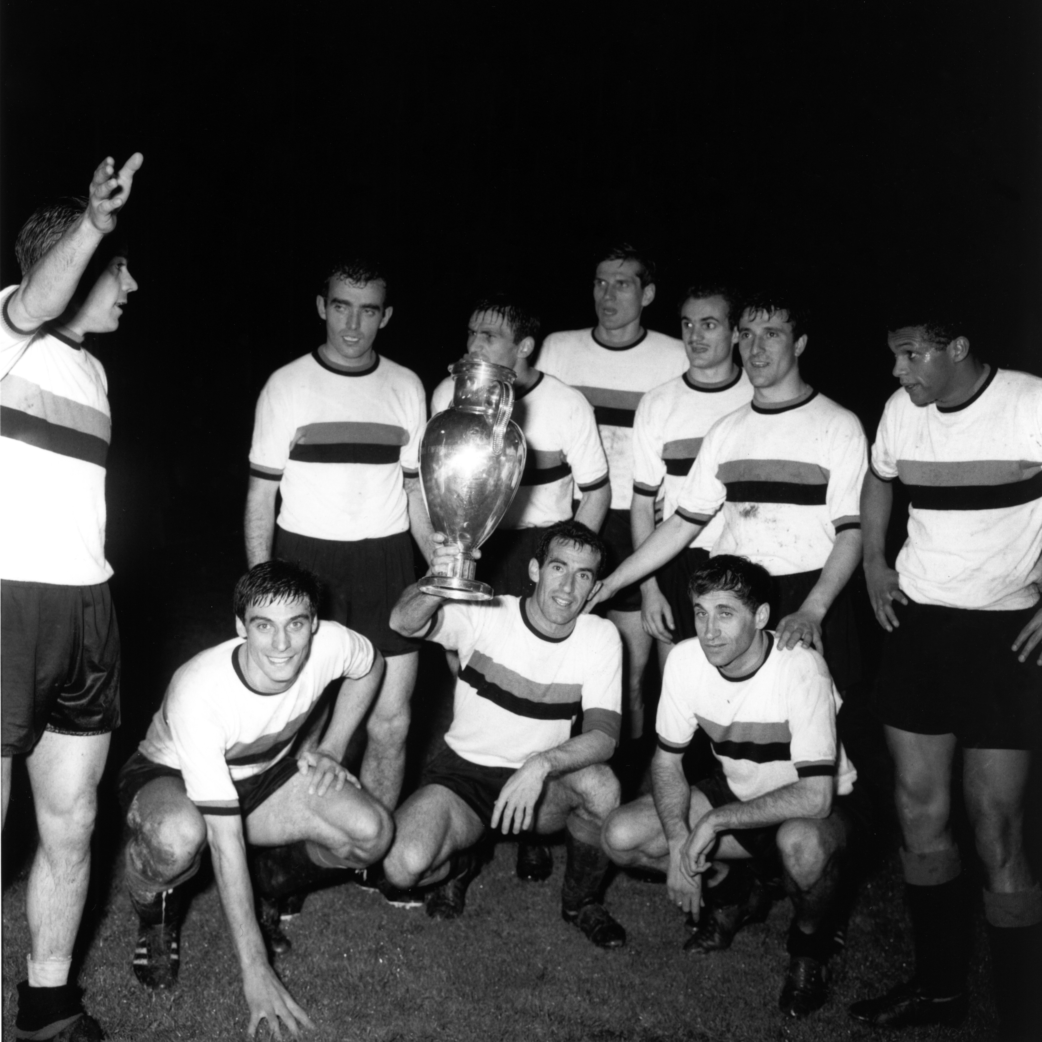 国米116周年球衣,国米蓝黑军团有多强