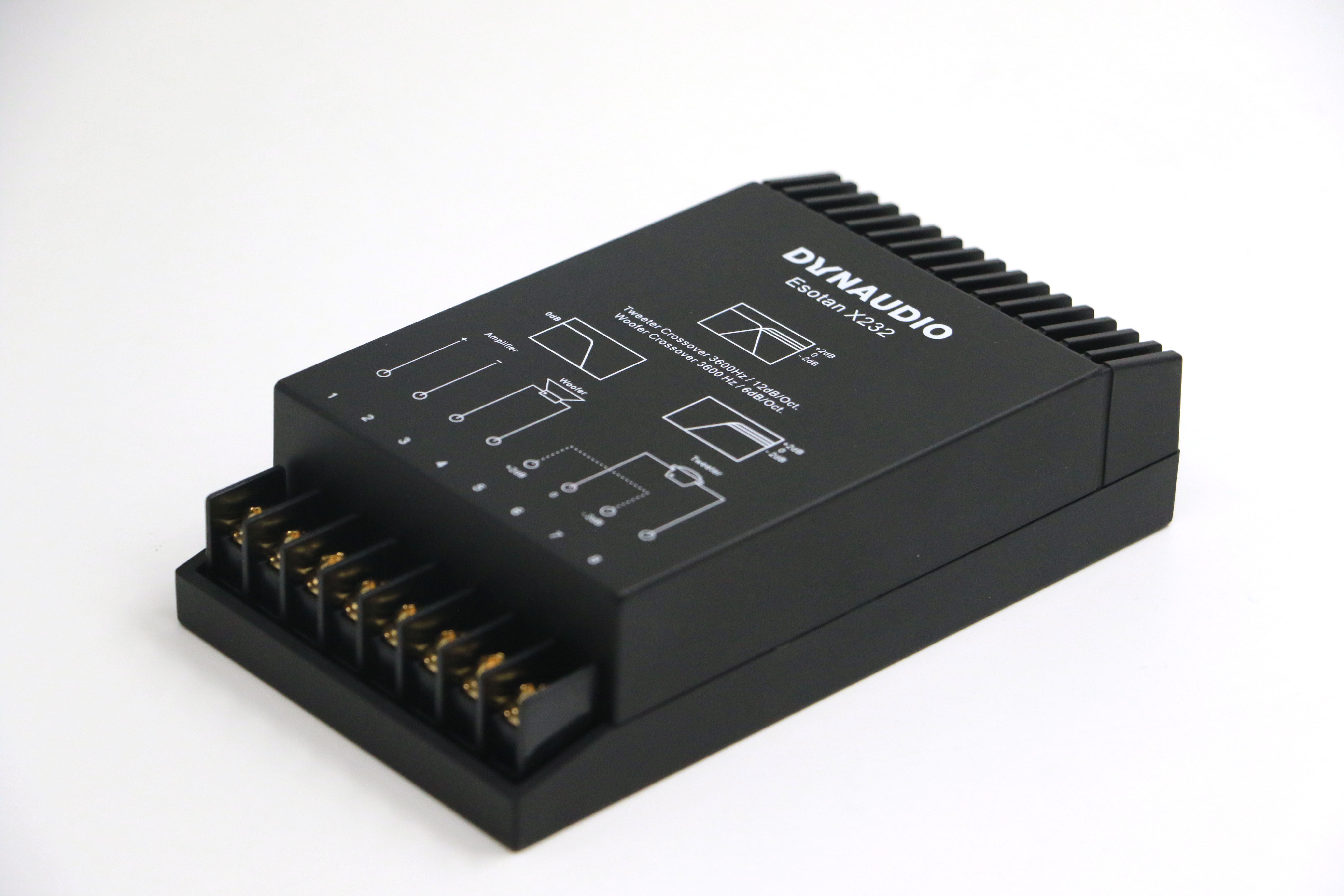 丹拿232与丹拿236（40周年）对比鑫航音响改装带你了解它们的区别