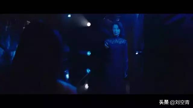 讲述换脸的电视剧,电影解说女人整容时的场景