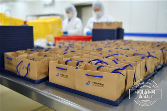 直击北京大兴国际机场到长春首航中国吉林网记者探营南航“中央厨房”