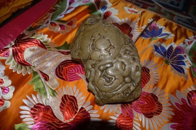 丁真和四川什么关系,丁真背后是谁