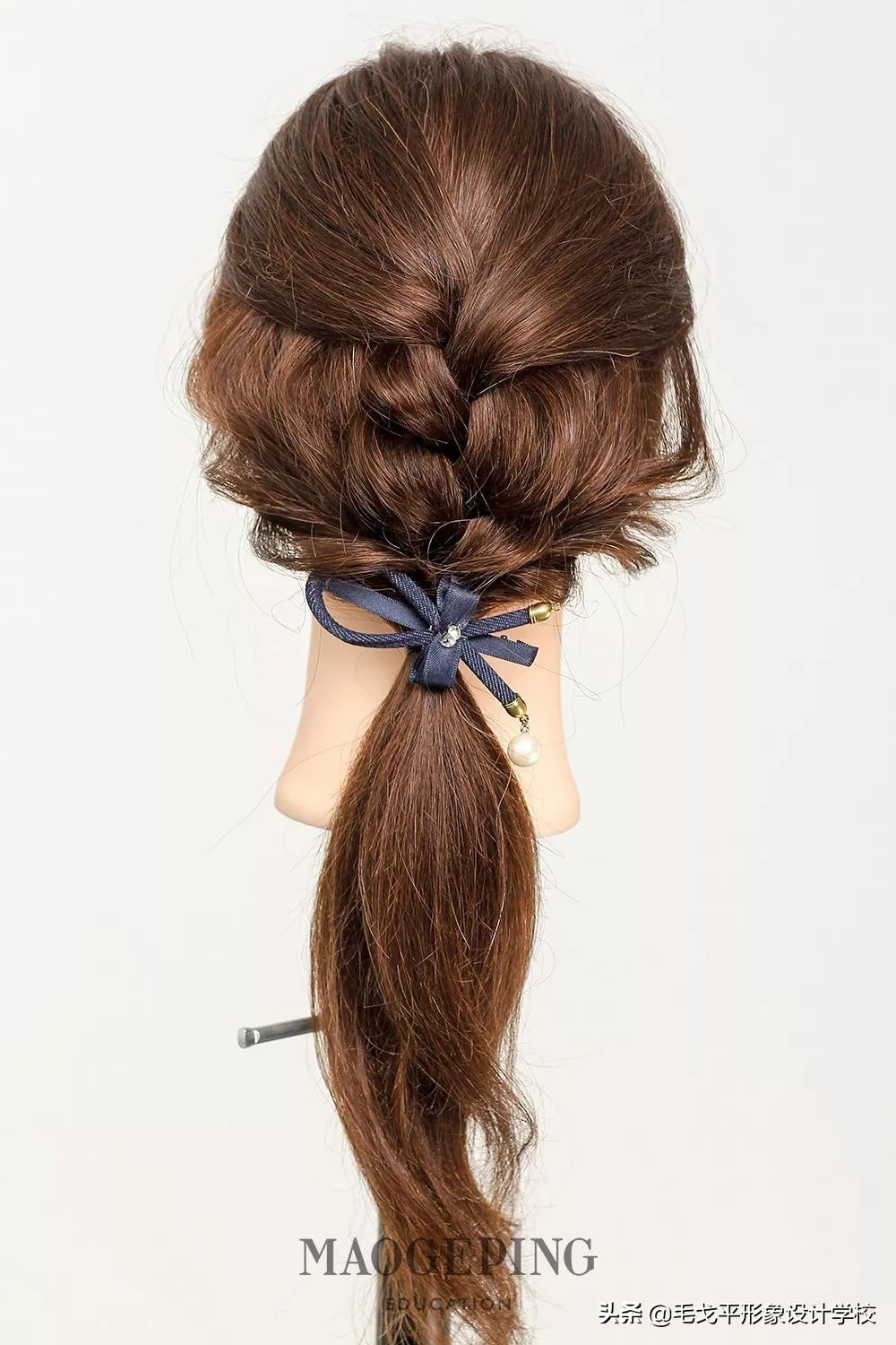中分马尾扎中低马尾好看技巧,低马尾怎么扎才好看发量少