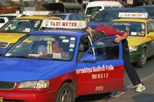 去泰国旅游为啥不能去酒吧二楼,去泰国为什么不能住酒店13楼