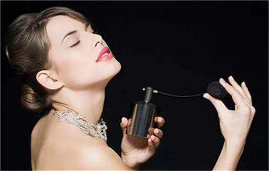 男士香水大牌平替,香水大牌平替冰希黎