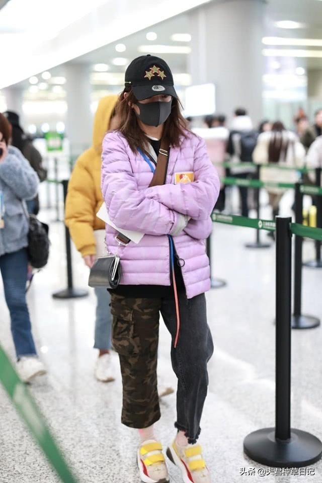 杨幂同款裤子有哪些,杨幂同款裤子格子裤