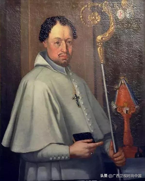 别小看一枚小胸针，透露着你的品位和故事……