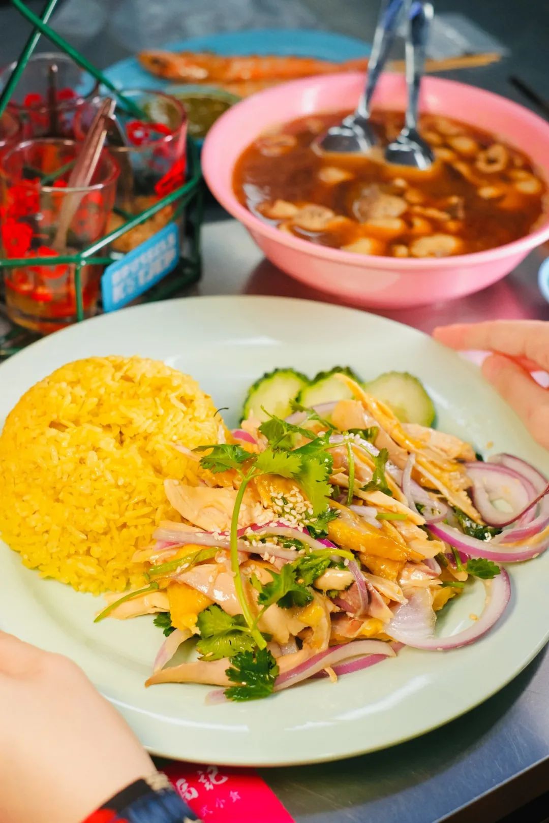 乌山路街上视频,泰国街道最火的小店