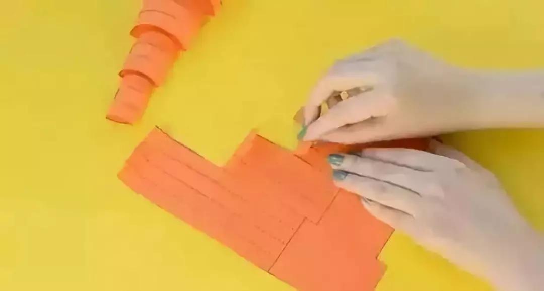 胡萝卜手工作品幼儿园简单教程,手工布艺胡萝卜制作过程图片