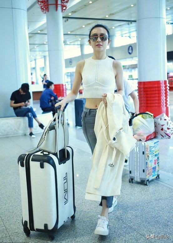 王鸥早期红毯,王鸥黑色发绳