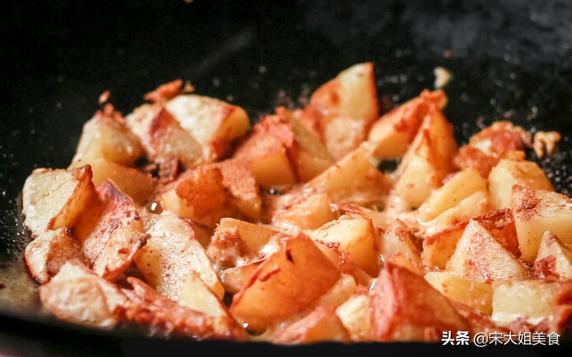 土豆切丝加鸡蛋的做法窍门,两个土豆三个鸡蛋做法简单又好吃