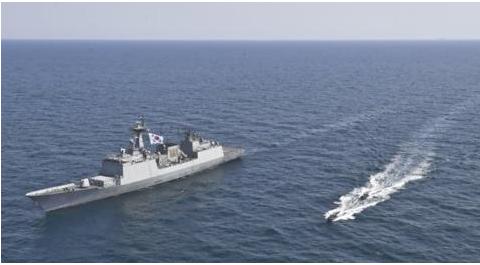 伊朗被美国扣下油轮怎么反应,伊朗或也展开报复又扣押了两艘船