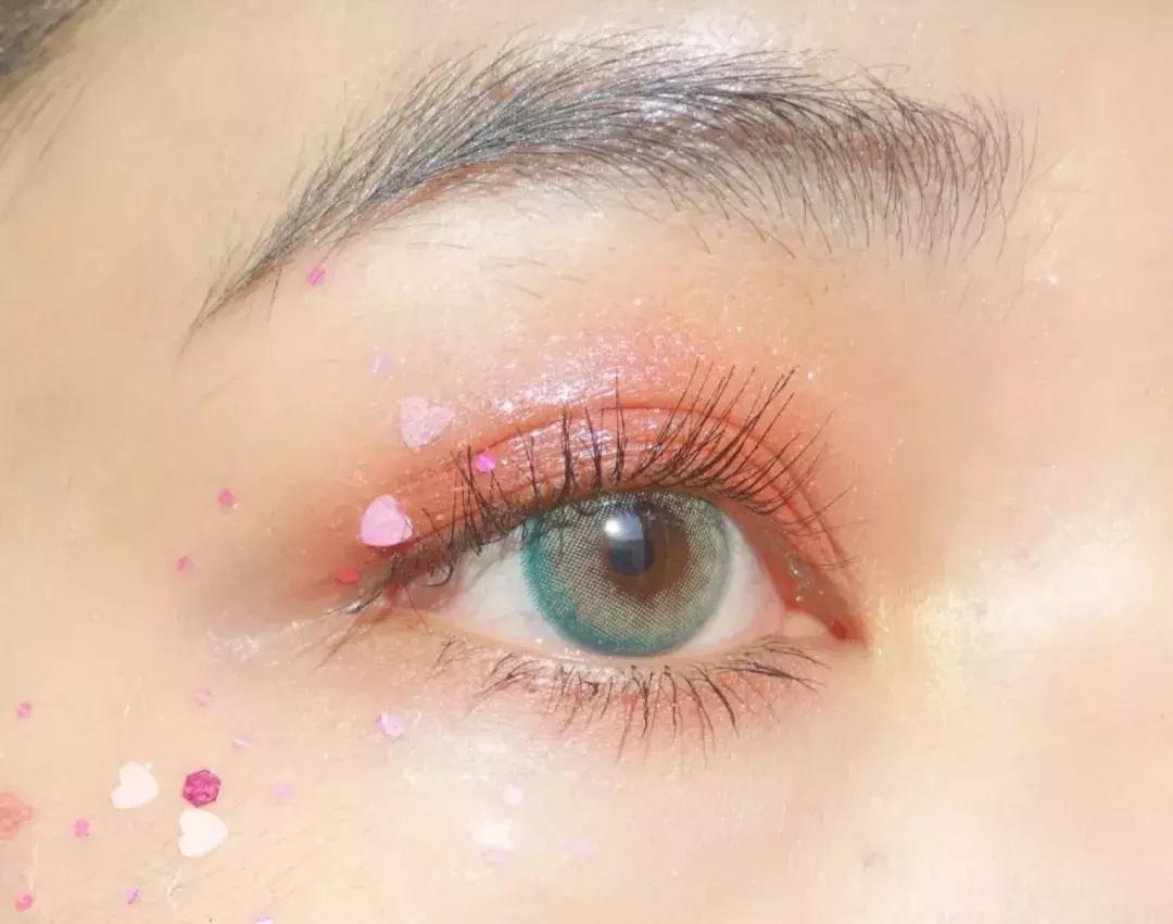 四色仙气紫色眼影盘,novo液体眼影试色好闪亮仙气十足