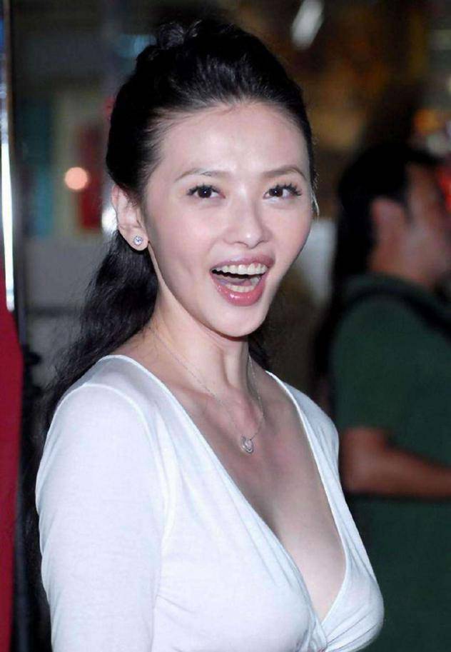 荒唐的萧淑慎：与富商暧昧不清，抢男人成瘾，情定小15岁无业游民