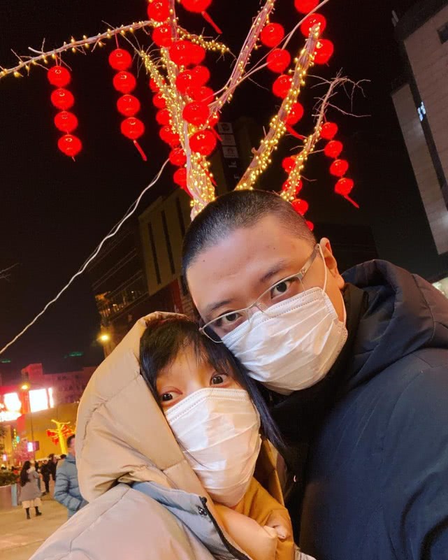 papi酱晒产后全家福手艺人,papi酱晒产后全家福今后好吧