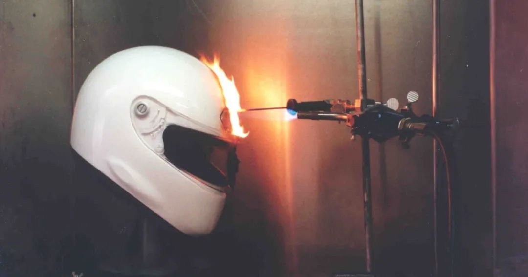 亮盔怎么保养,老头盔防雾