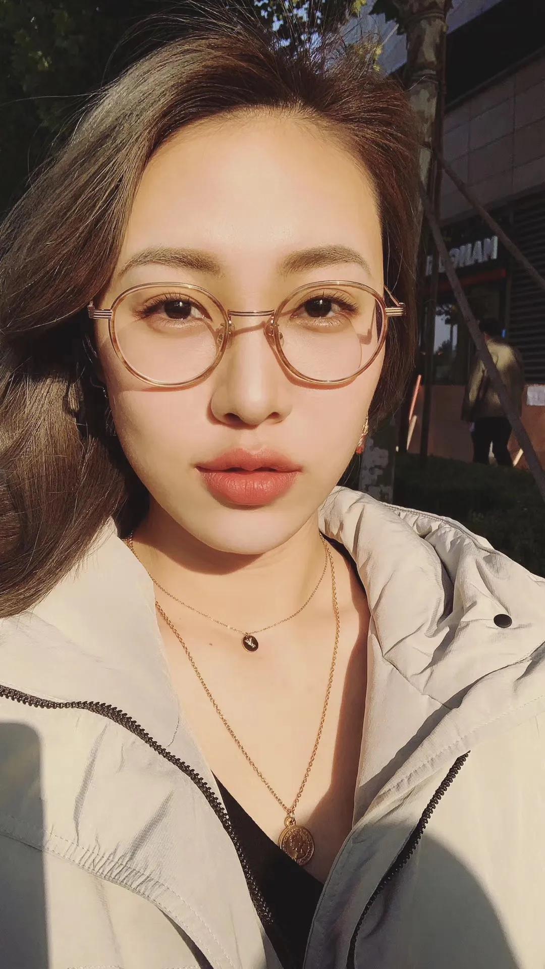 明明能靠脸非要靠实力,明明可以靠脸非要用实力来证明