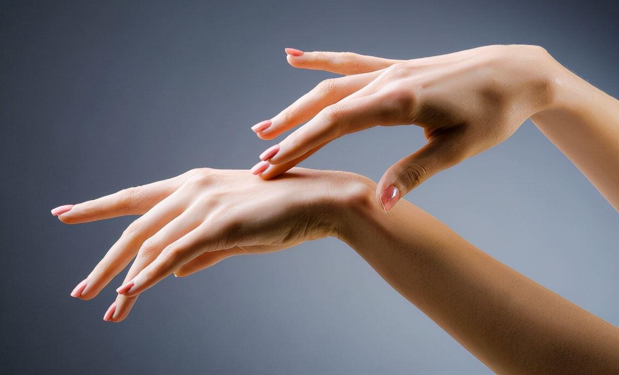 如何保护双手白嫩,想要肌肤白净有光泽做好这3点