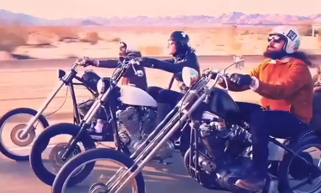 哈雷火爆全网,最近很火的哈雷摩托车视频